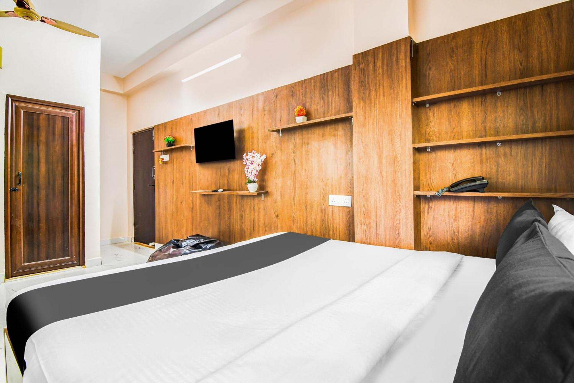 Nager Bazaar Super Hotel O Jessore Road Kolkata Formerly Skyline Serenity מראה חיצוני תמונה